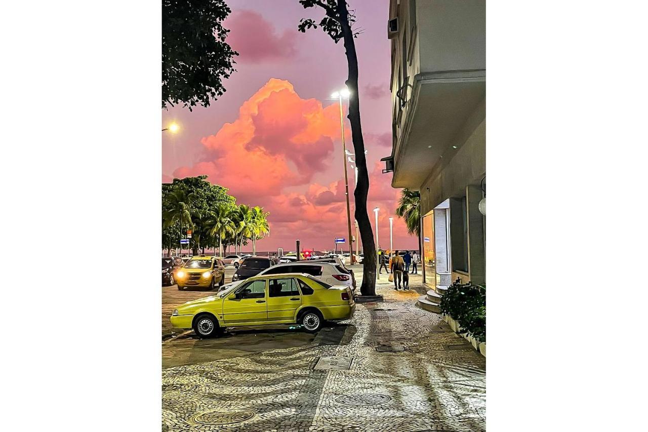 Chegou O Pé Na Areia Em Plena De Copacabana, Incrível Apto De 2 E 3 Quartos, Novo E Decorado, 50m Da Praia, Com Cozinha E Lavanderia Completos *
